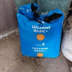 2 zakken Pharmahorse Lucerne basis+ paardenvoer, Dieren en Toebehoren, Dierenvoeding, Ophalen