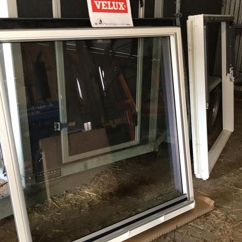 Velux dakvenster, Doe-het-zelf en Verbouw, Glas en Ramen, Ophalen of Verzenden