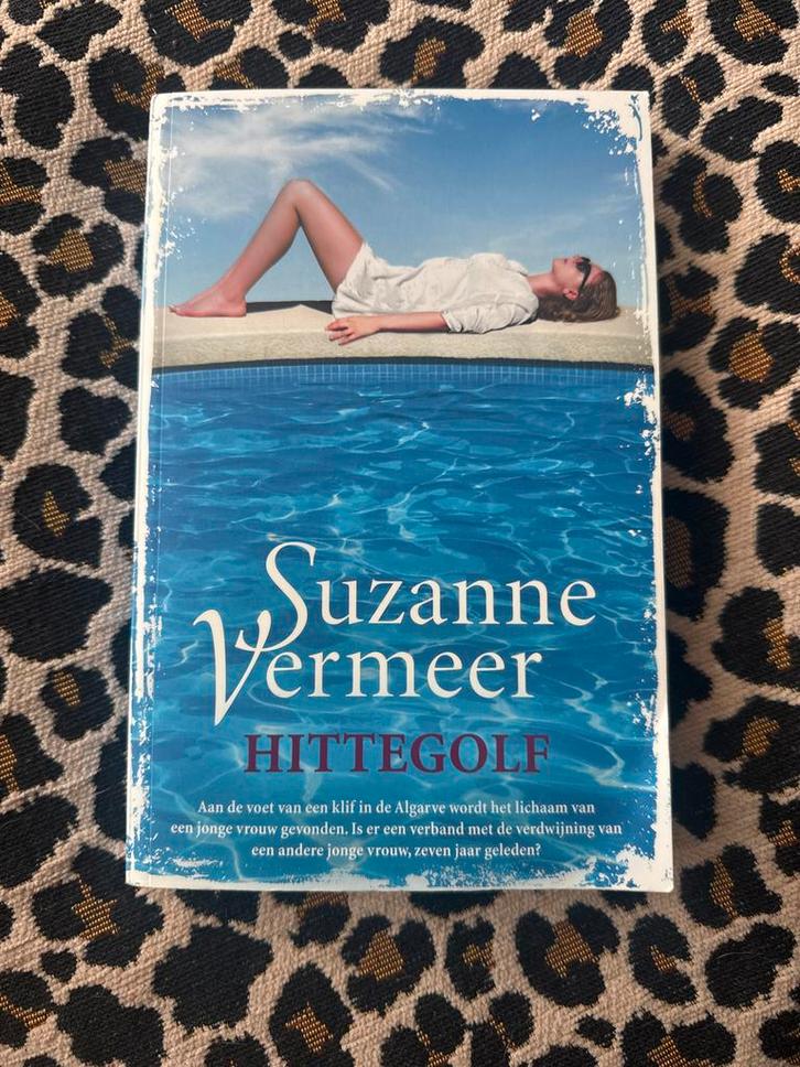 BOEK ; Hittegolf - Suzanne Vermeer, Boeken, Thrillers, Zo goed als nieuw, Nederland, Ophalen of Verzenden