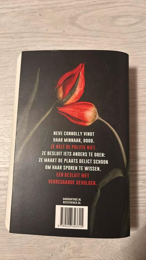 Nicci French - Huis vol leugens, Boeken, Thrillers, Zo goed als nieuw, Nederland, Ophalen of Verzenden