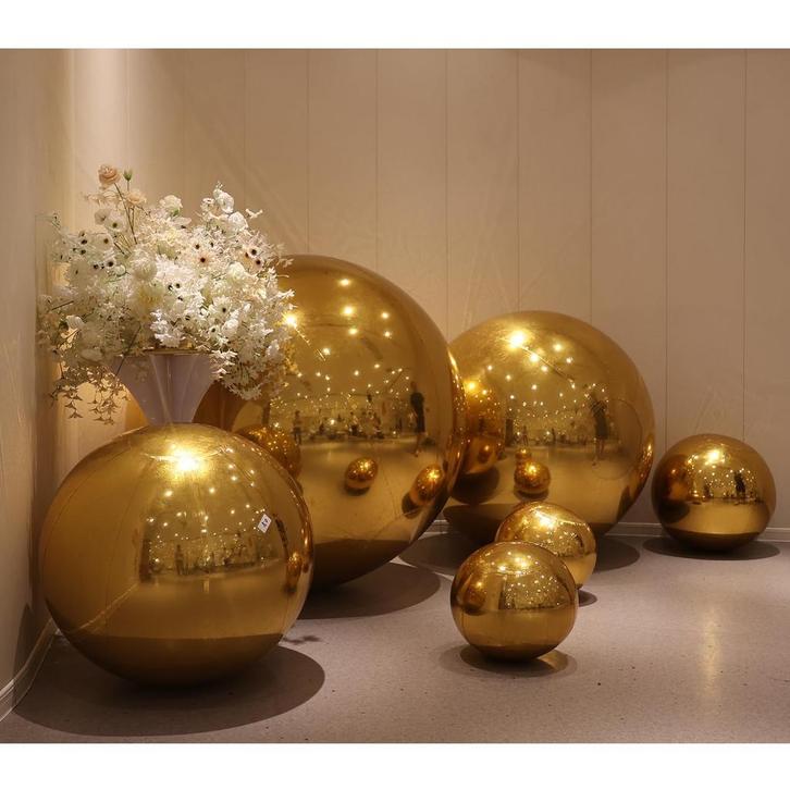 XL Kerstballen Goud & Zilver  Opblaasbaar Inflatable, Diversen, Kerst, Nieuw, Ophalen of Verzenden