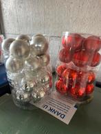 Glazen kerstballen rood zilver mat en glanzend 64 stuks, Ophalen, Zo goed als nieuw