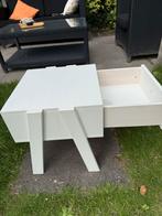 Lifetime nachtkastje, Ophalen, Gebruikt, 45 tot 65 cm, Minder dan 55 cm