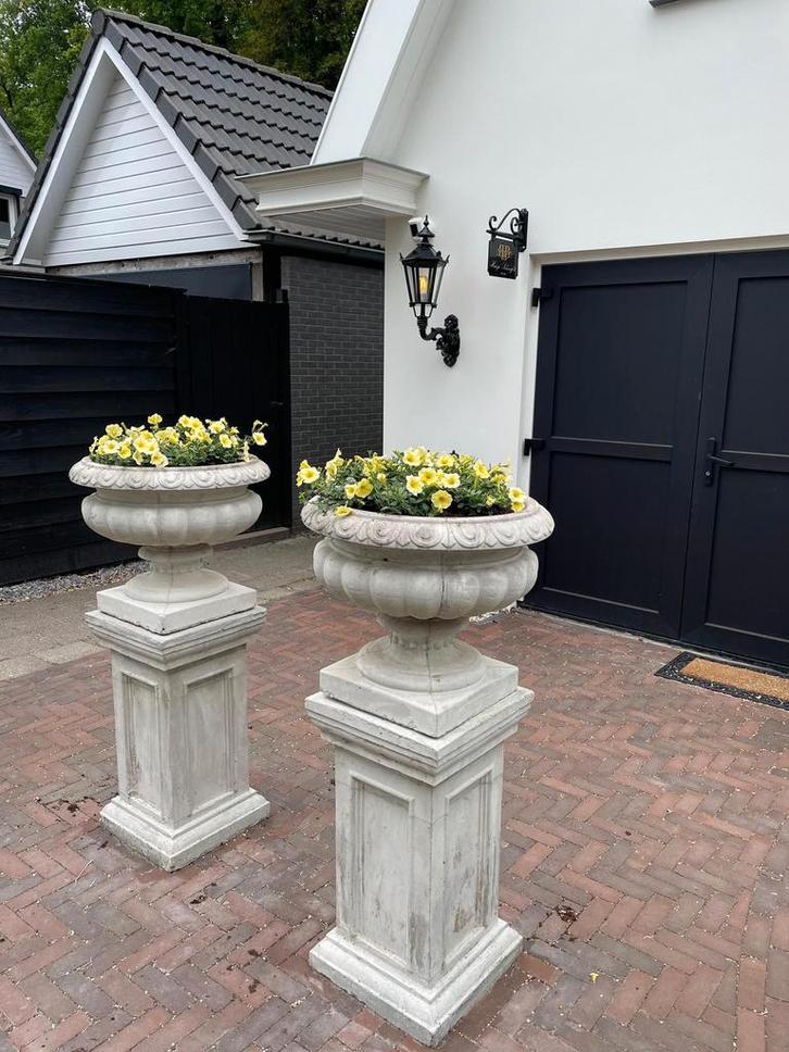Betonnen Zuilen voor Elegante Entree, Tuin en Terras, Tuinvazen, Gebruikt, Ophalen