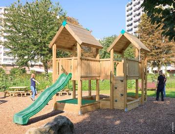 Speeltoestel, schommel, glijbaan, camping, scholen, KDV beschikbaar voor biedingen