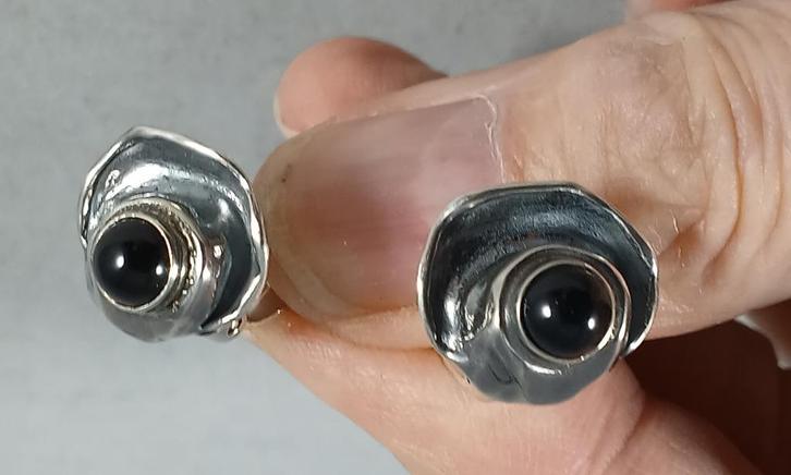 2 zilveren oorbellen cabochon klem antiek 925 zilver, Sieraden, Tassen en Uiterlijk, Oorbellen, Zo goed als nieuw, Knopjes of Stekers