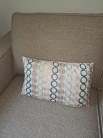 Sierkussen  beige met sierstiksel 48 x 28 cm., Ophalen of Verzenden, Gebruikt, Beige, Rechthoekig