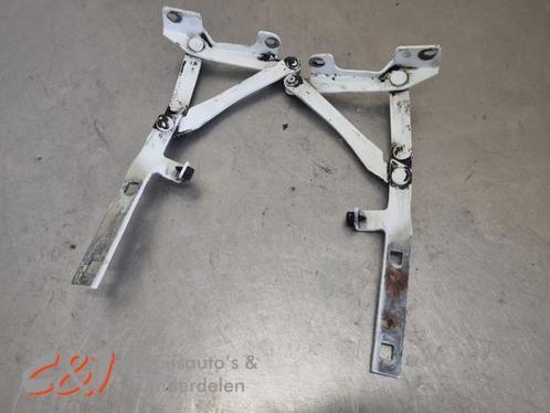 Motorkap Scharnier van een Fiat Ducato, Auto-onderdelen, Overige Auto-onderdelen, Fiat, Gebruikt, 3 maanden garantie, Ophalen of Verzenden