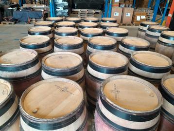 150 wijnvaten 228 ltr.Frans eiken in 1 koop.à 85€ p/st. beschikbaar voor biedingen