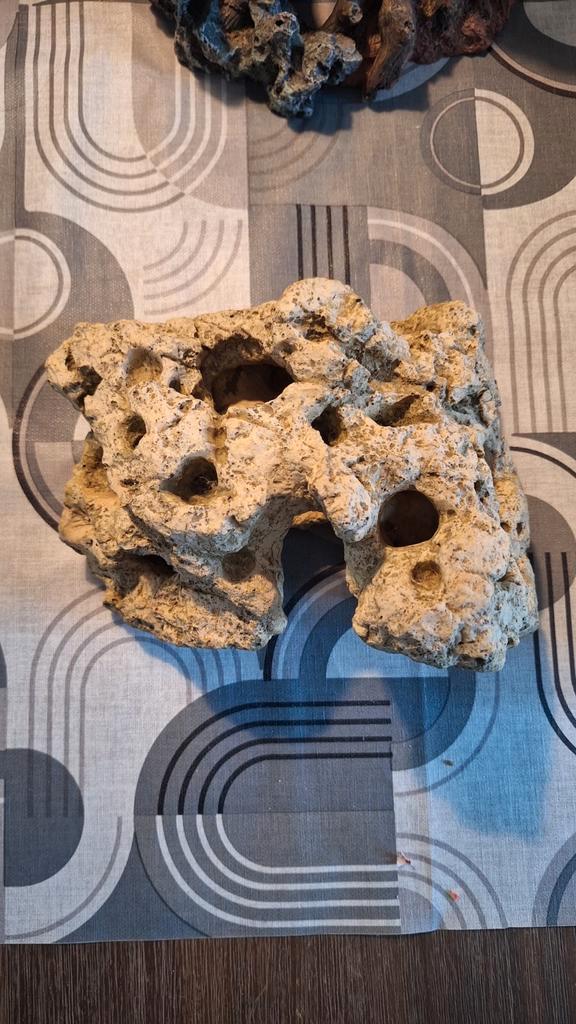 Maansteen kunststof, Dieren en Toebehoren, Vissen | Aquaria en Toebehoren, Ophalen of Verzenden