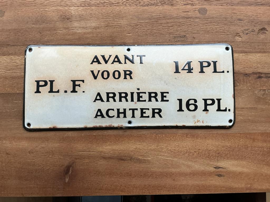 EMAILLE BORDJE UIT OUDE BRUSSELSE TRAM, Verzamelen, Spoorwegen en Tramwegen, Verzenden, Gebruikt, Tram, Overige typen