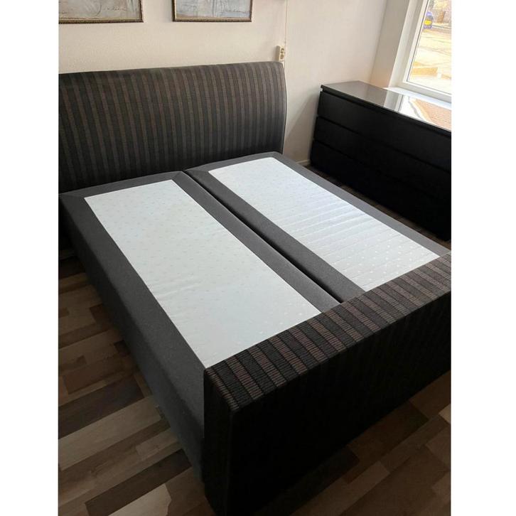 Hotel Chic Boxspring 200 cm x 240 cm, Huis en Inrichting, Slaapkamer | Boxsprings, Gebruikt, Overige maten, Tweepersoons, Bruin