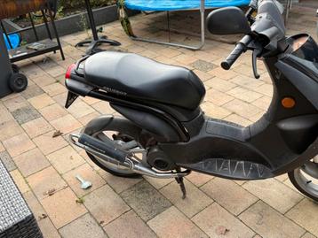 Peugeot ludix met technigas beschikbaar voor biedingen