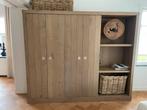 Mooie, massief eiken kast in Piet Boon stijl, Huis en Inrichting, Kasten | Overige, Ophalen, Zo goed als nieuw
