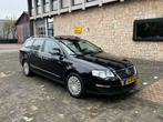 Volkswagen Passat 2.0 FSI 110KW Variant 2006 Zwart, Auto's, Voorwielaandrijving, 4 cilinders, Zwart, Origineel Nederlands