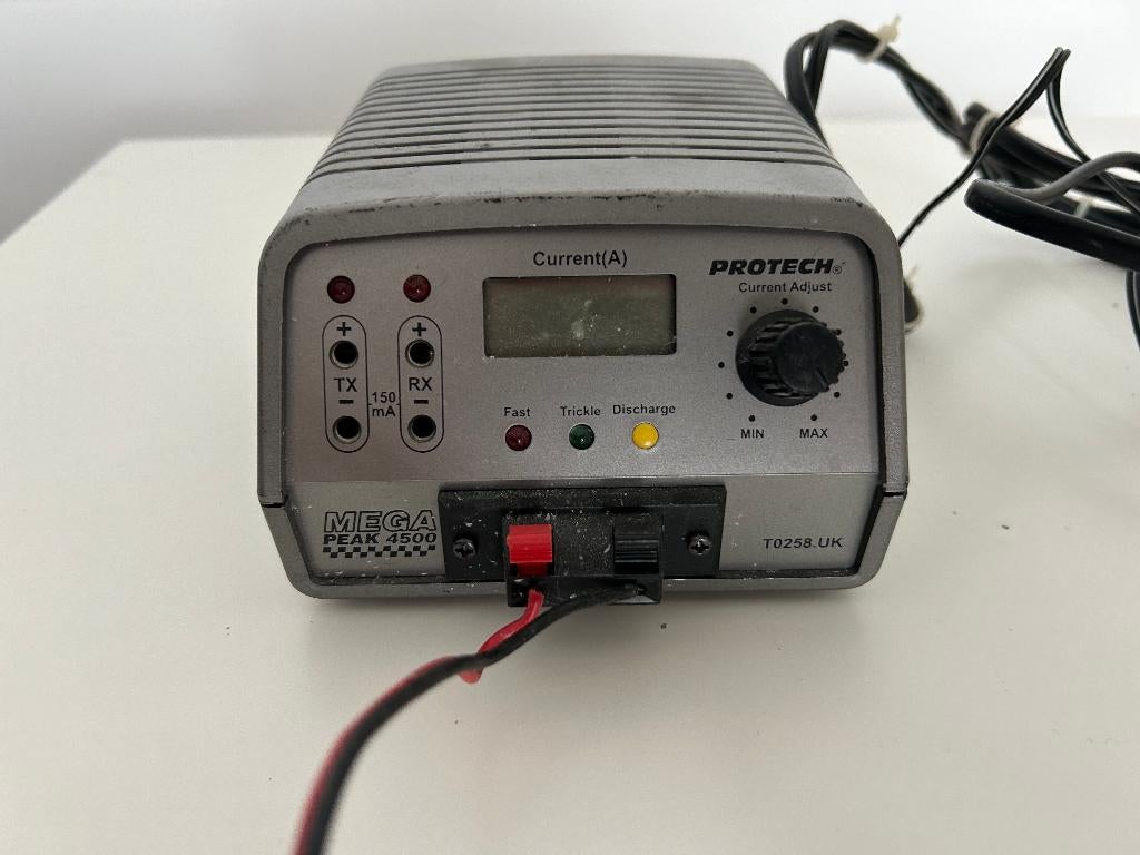 Protech megapeak 4500 lader rc modelbouw, Hobby en Vrije tijd, Modelbouw | Radiografisch | Auto's, Ophalen of Verzenden, Gebruikt