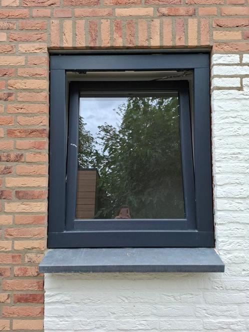 NIEUW! Kunststof raamkozijn HR++glas: incl hardstenen dorpel, Doe-het-zelf en Verbouw, Kozijnen en Schuifpuien, Nieuw, Raamkozijn