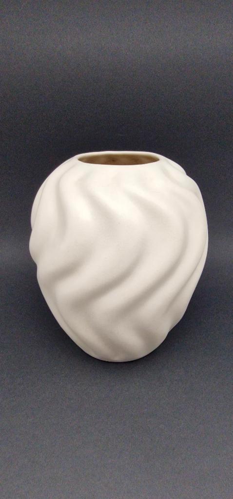 Vaas Plateel Zuid-Holland - 30s 40s, Antiek en Kunst, Antiek | Vazen, Ophalen of Verzenden