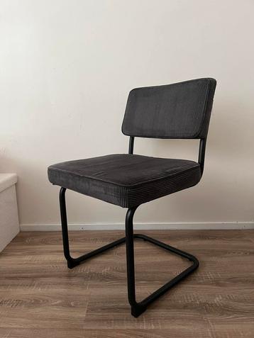 4 Eetkamerstoelen antractiet corduroy beschikbaar voor biedingen