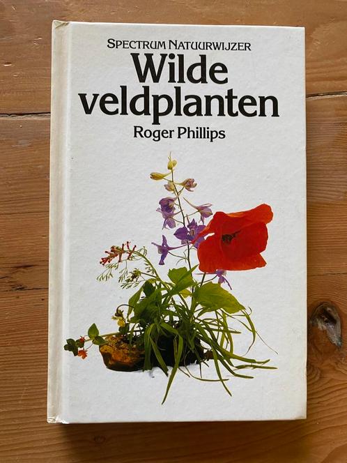 Wilde veldplanten - Roger Phillips, Boeken, Wonen en Tuinieren, Gelezen, Ophalen of Verzenden