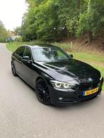 BMW 3-Serie 320i M Performance 300pk Aut 2019 Zwart 340i, Origineel Nederlands, Te koop, 5 stoelen, Benzine