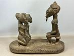 251223 Zeldzaam Afrikaans Baule sculpture of a blind school, Antiek en Kunst, Ophalen of Verzenden