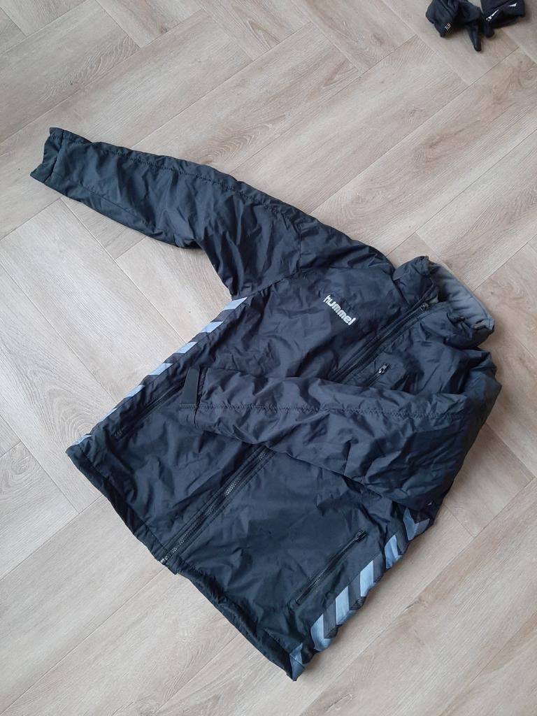 Hummel Voetbal Jas Maat 164, Jongen of Meisje, Ophalen of Verzenden, Zo goed als nieuw, Hummel
