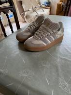 Adidas Samba XLG Maat 37.5, Ophalen of Verzenden, Zo goed als nieuw, Beige, Sneakers of Gympen