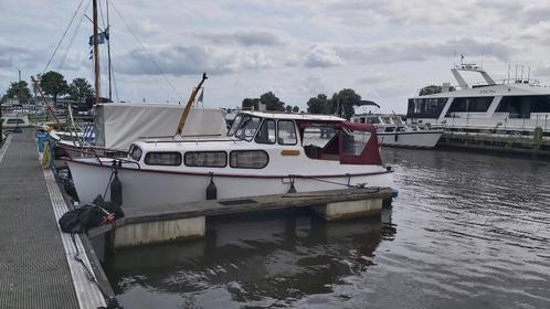 Mooie kajuitboot 7,6m! Ligplaats in Zwartsluis, Watersport en Boten, Motorboten en Motorjachten, Gebruikt, Staal, 6 tot 9 meter