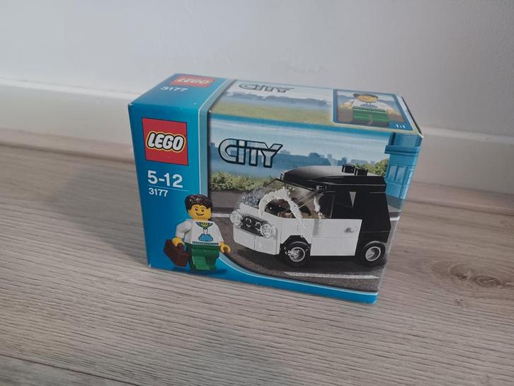 Lego City 3177 Stadsauto Nieuw Sealed zeldzaam, Kinderen en Baby's, Speelgoed | Duplo en Lego, Nieuw, Ophalen of Verzenden