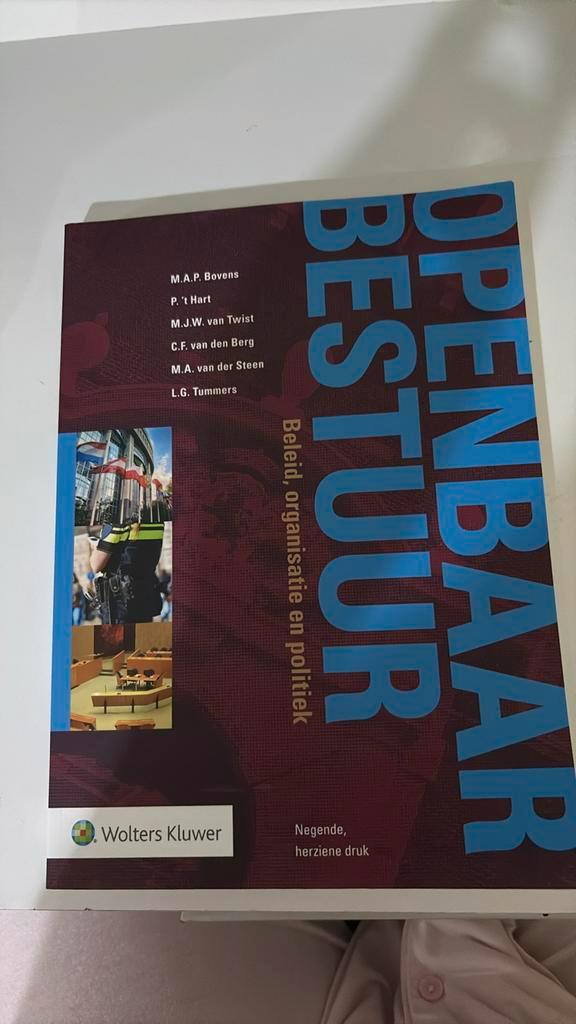 Openbaar Bestuur, Boeken, Wetenschap, Zo goed als nieuw, Sociale wetenschap, Ophalen of Verzenden