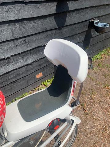 Zitje voor achterop de fiets.  beschikbaar voor biedingen