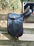 Kieffer dressur zadel 17,5”, Dieren en Toebehoren, Paarden en Pony's | Zadels, Ophalen of Verzenden, Gebruikt, Dressuur
