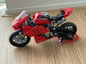 Lego 42107 Ducati Panigale V4 R beschikbaar voor biedingen