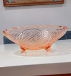 Hele mooie schaal van roze glas.

Persglas depression glass., Antiek en Kunst, Ophalen of Verzenden