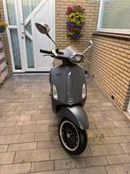 Piaggio Vespa Sprint 2017 geel kenteken, Fietsen en Brommers, Scooters | Vespa, Ophalen, Gebruikt