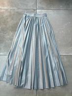 ARMALIFE ZILVER METALLIC MAXI LANGE PLISSÉ ROK MAAT S / M, Maat 38/40 (M), Overige kleuren, Ophalen of Verzenden, Zo goed als nieuw