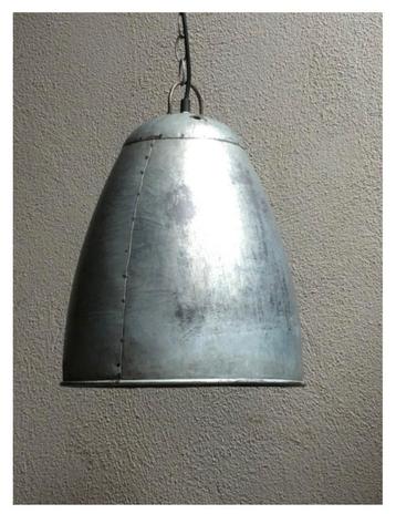 NIEUWE : Industriële robuuste metalen hanglamp (en) beschikbaar voor biedingen