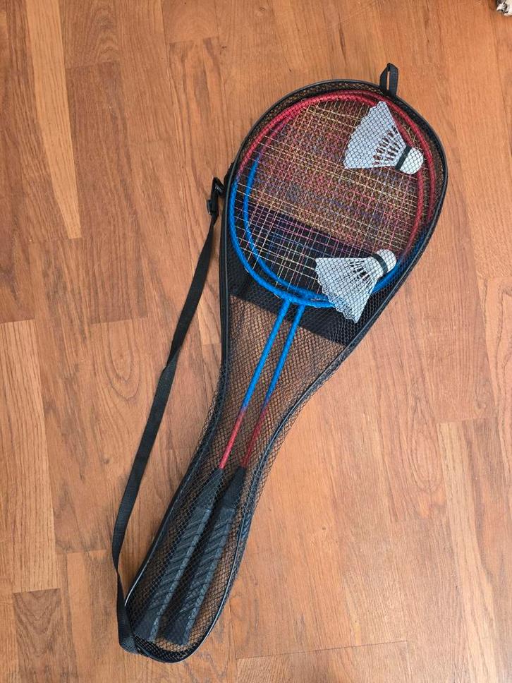 Badmintonset met 2 rackets en shuttles NIEUW, Sport en Fitness, Badminton, Nieuw, Racket(s), Ophalen of Verzenden