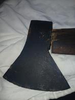 Antieke bijl met houten steel, Ophalen of Verzenden, Gebruikt
