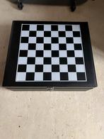 Wijncadeaubox met schaakspel, Hobby en Vrije tijd, Gezelschapsspellen | Bordspellen, Een of twee spelers, Ophalen of Verzenden