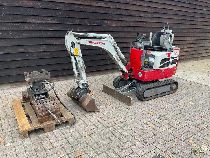 2020 Takeuchi TB210 R Minigraafmachine, Zakelijke goederen, Machines en Bouw | Kranen en Graafmachines, Graafmachine