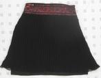 Aaiko, zwarte rok, plissé, voile, rode pailletten, M, Kleding | Dames, Maat 38/40 (M), Aaiko, Zwart, Ophalen of Verzenden