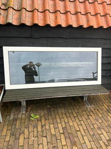 2x Kunstof ramen inclusief HR++ glas 200cmx80cm beschikbaar voor biedingen