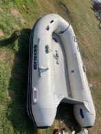 Lichtgewicht Quicksilver 250 met 6 pk johnson 4 takt, Watersport en Boten, Rubberboten, Ophalen, Zo goed als nieuw, Benzine, Minder dan 70 pk