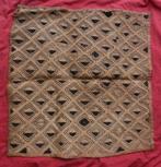 Kuba Congo Zaire, raffia doek met ruitjes, circa 61 x 57 cm., Antiek en Kunst, Ophalen of Verzenden