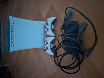 Xbox 360 wit + veel spellen(bekijk fotos) beschikbaar voor biedingen