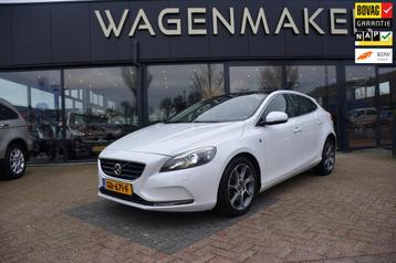 Volvo V40 1.6 T2 Ocean Race Clima|NAVI|CAM|Leder|PANORAMA beschikbaar voor biedingen