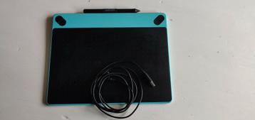 Wacom Intuos CTH-690 Tablet + Pen