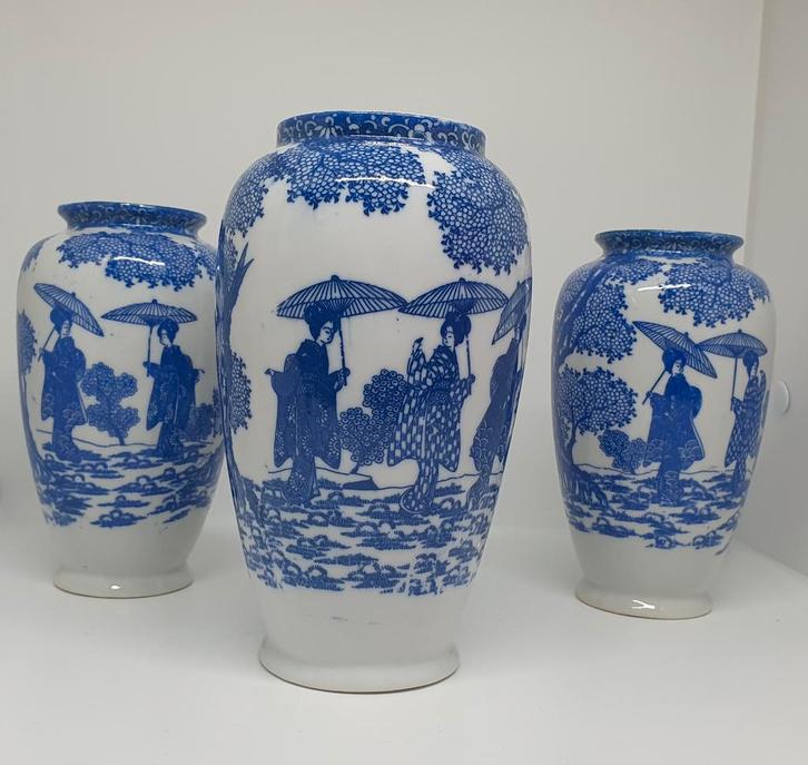 Vintage Blauw-Wit Porseleinen Vazen Set, Antiek en Kunst, Antiek | Vazen, Ophalen of Verzenden